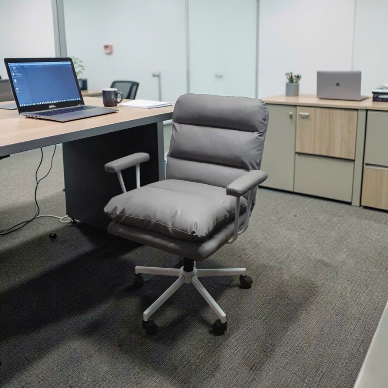 ghe van phong nho gon- ghe lam viec da pu ghi xam hien dai - ghe lam viec chan xoay (10)