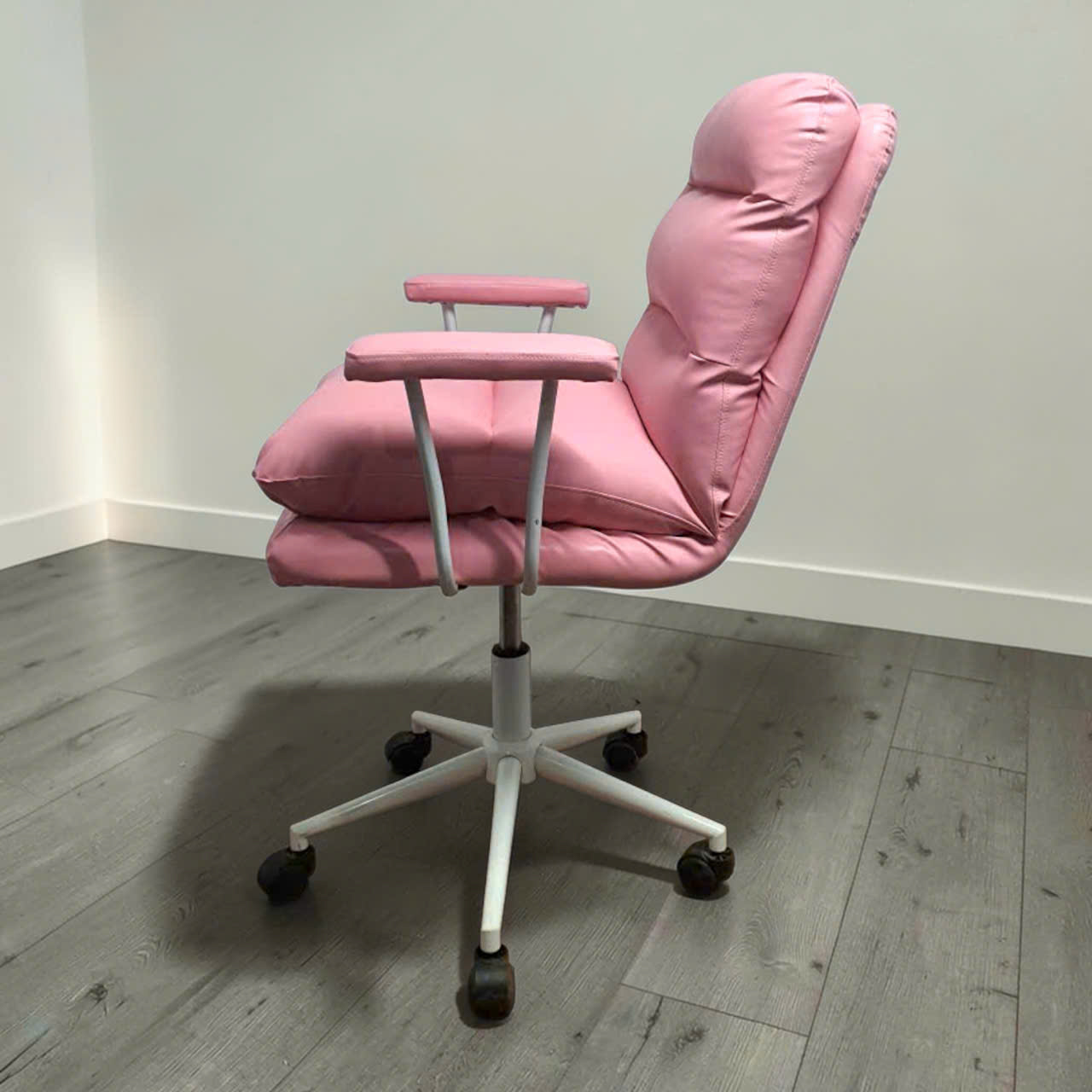 ghe van phong nho gon- ghe lam viec da pu hong hien dai - ghe lam viec chan xoay (2)